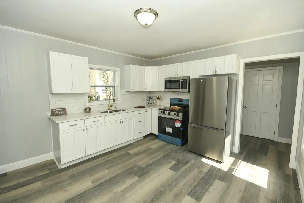 27 Church Street Livermore Falls ME 04254