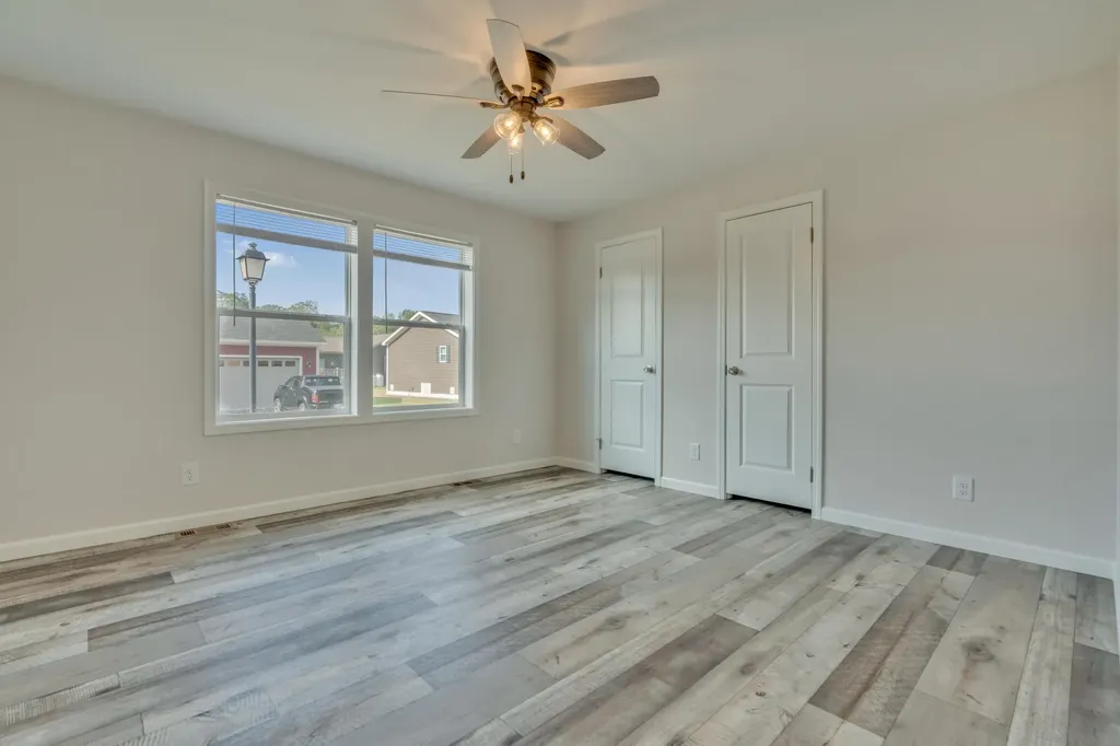 8 Colony Way Kittery ME 03904