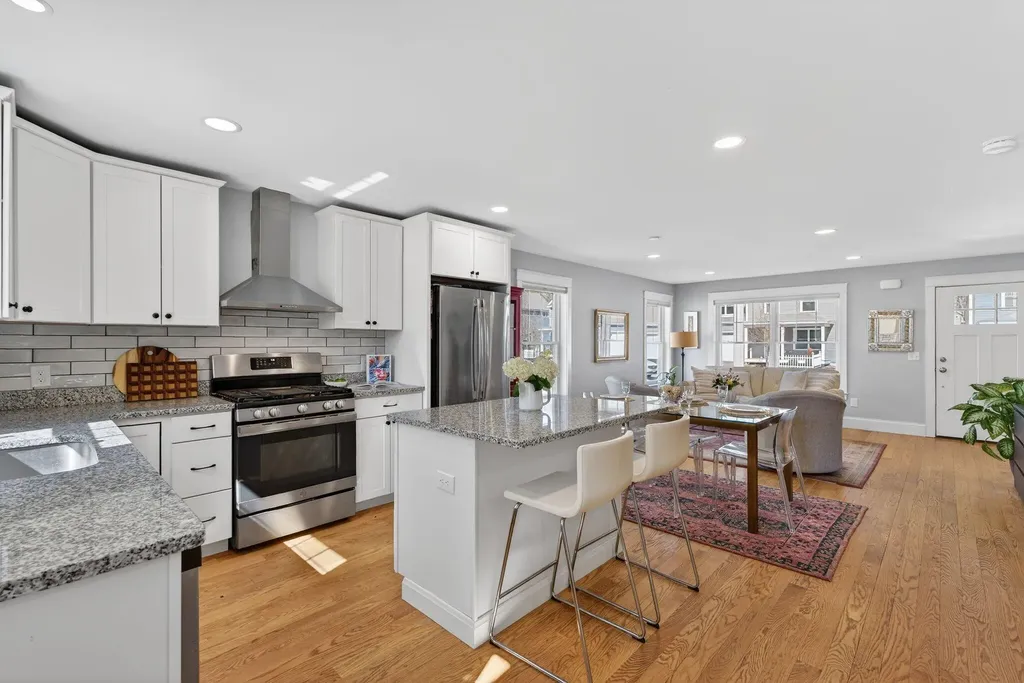 17 Webhannet Place Kennebunk ME 04043