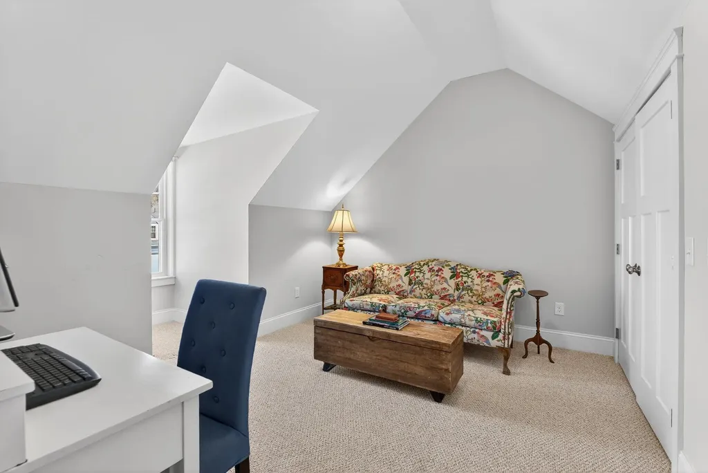 17 Webhannet Place Kennebunk ME 04043