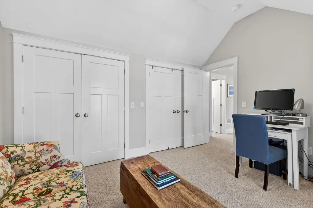 17 Webhannet Place Kennebunk ME 04043