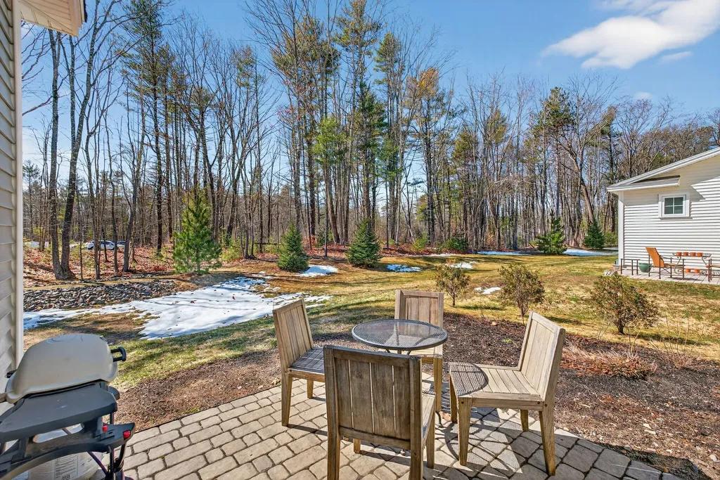 17 Webhannet Place Kennebunk ME 04043