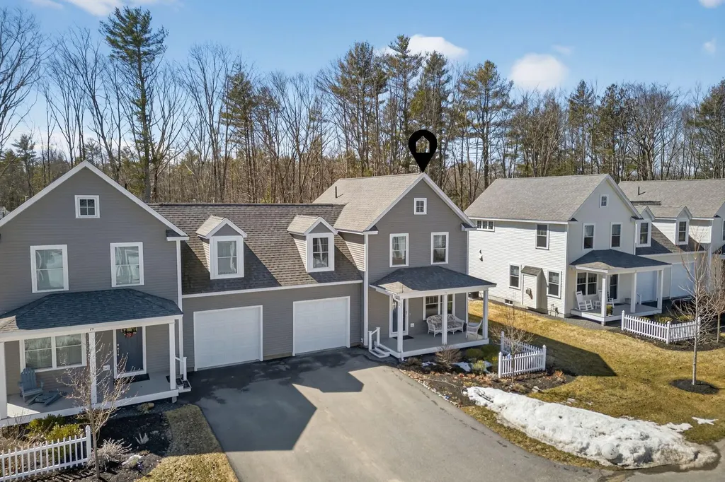 17 Webhannet Place Kennebunk ME 04043