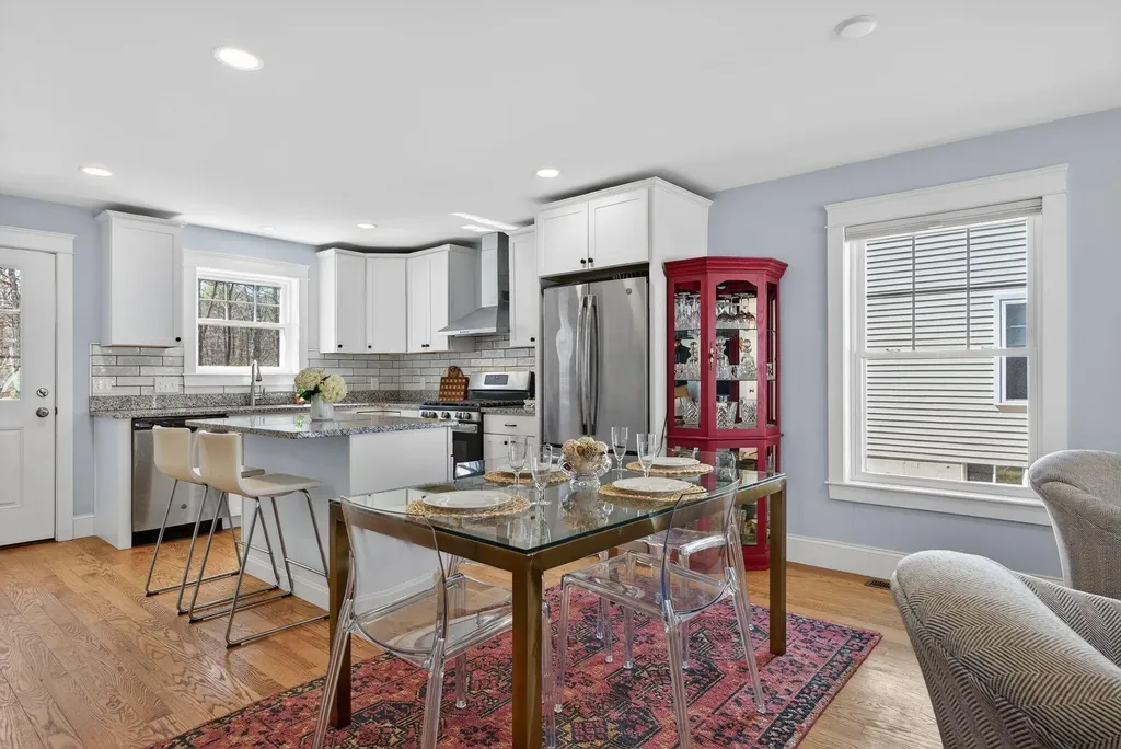 17 Webhannet Place Kennebunk ME 04043