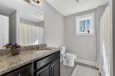 17 Webhannet Place Kennebunk ME 04043