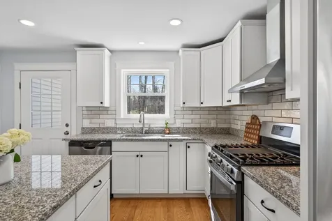 17 Webhannet Place Kennebunk ME 04043