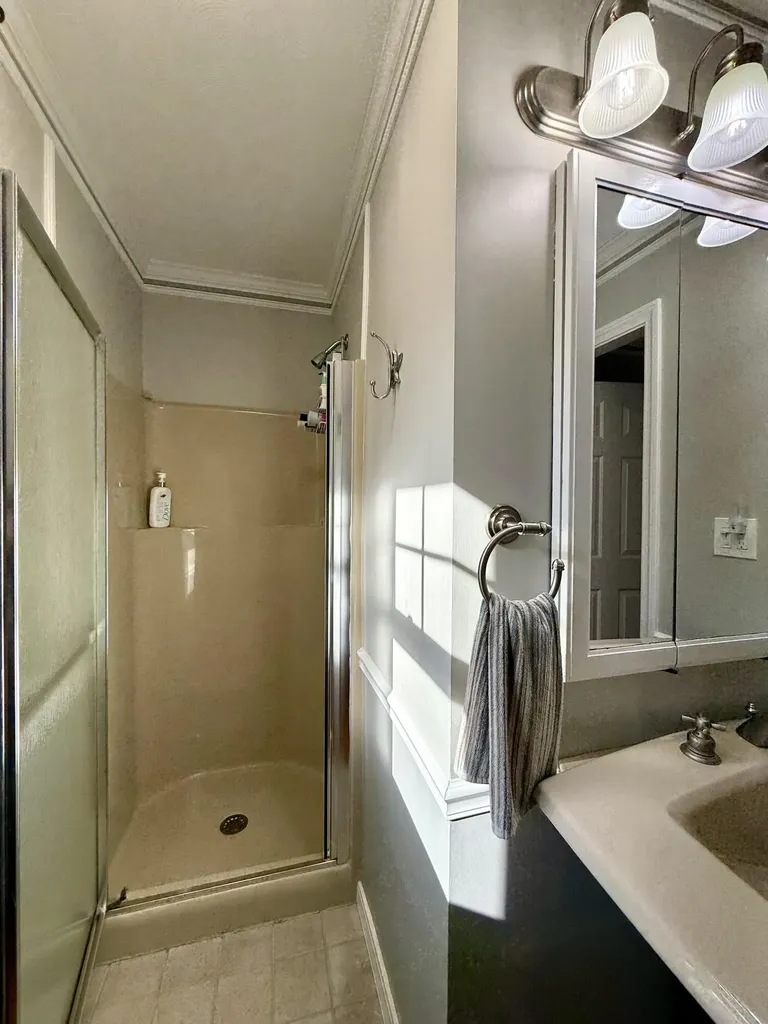 918 Main Street Calais ME 04619