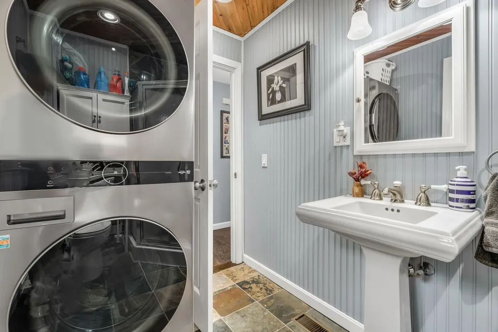 185 Lakeside Landing Road Glenburn ME 04401