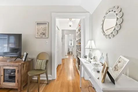 589 York Street York ME 03909