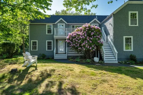 589 York Street York ME 03909