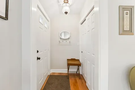 589 York Street York ME 03909