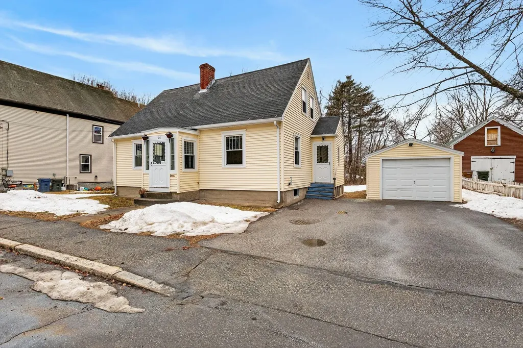 26 Vernon Street Saco ME 04072
