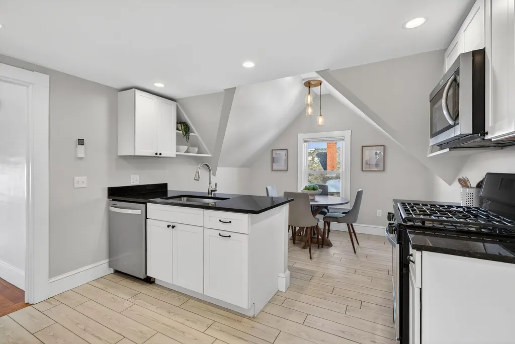 71 Lawn Avenue Portland ME 04103
