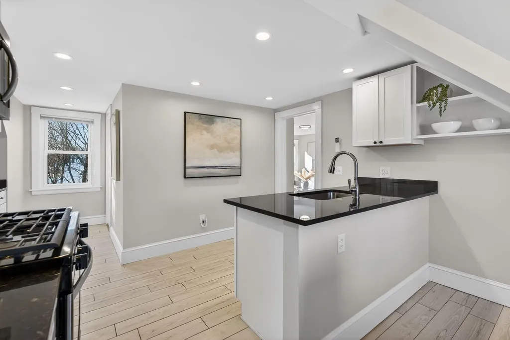 71 Lawn Avenue Portland ME 04103
