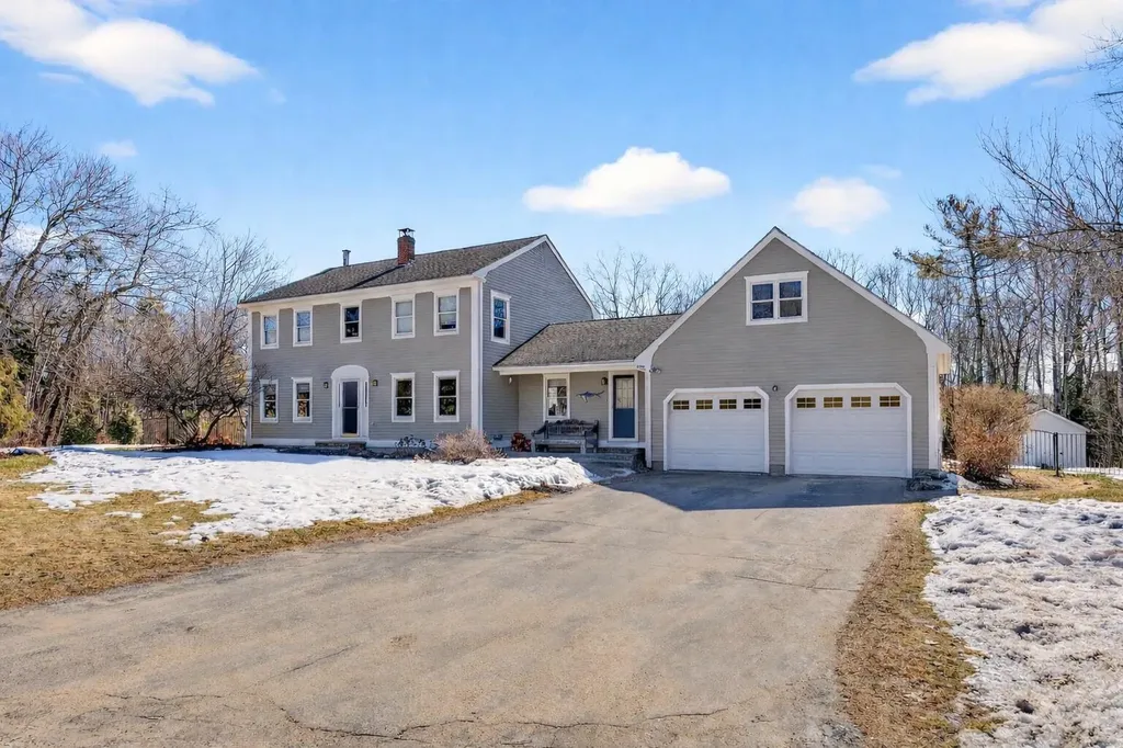 74 Hunts Point Road Cape Elizabeth ME 04107