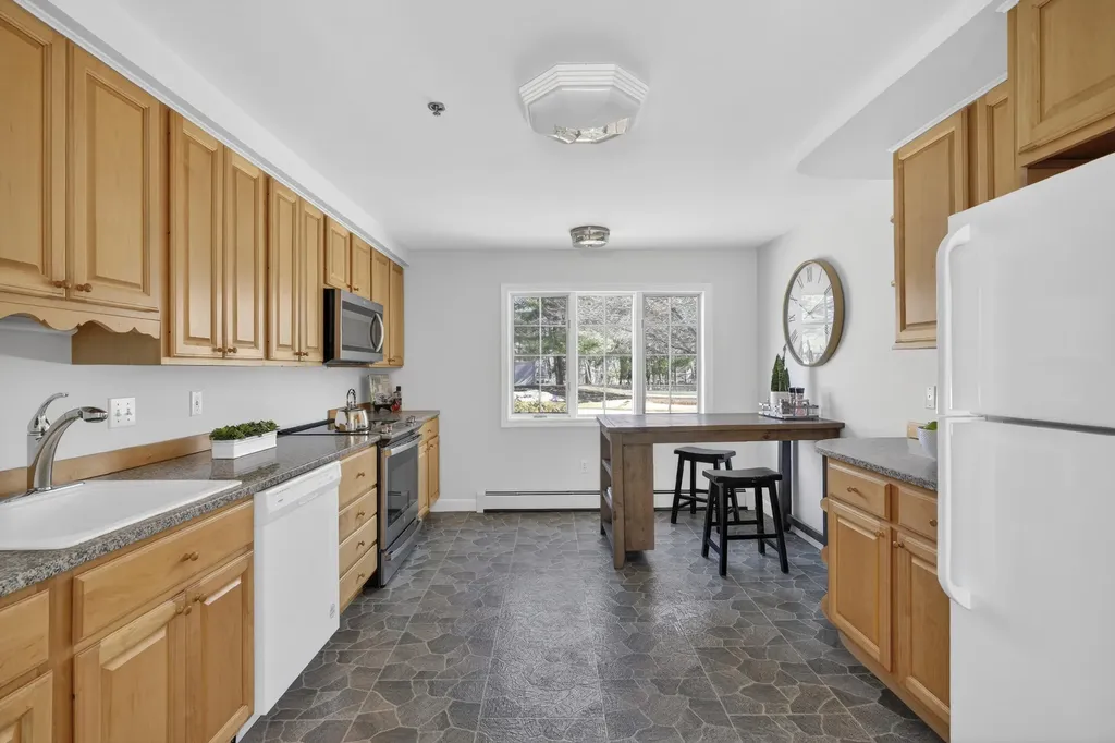 46 Whistler Landing Scarborough ME 04074