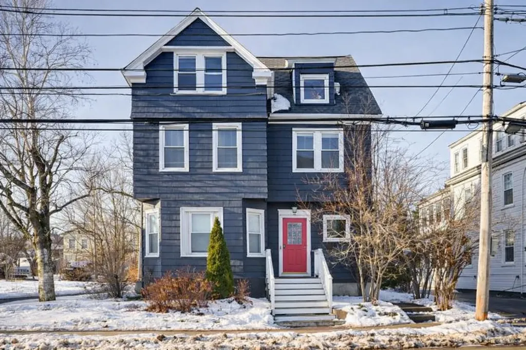60-62 Ocean Avenue Portland ME 04103