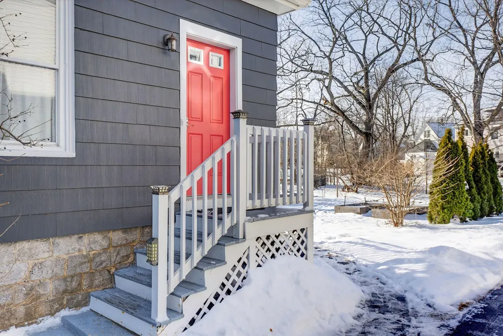 60-62 Ocean Avenue Portland ME 04103