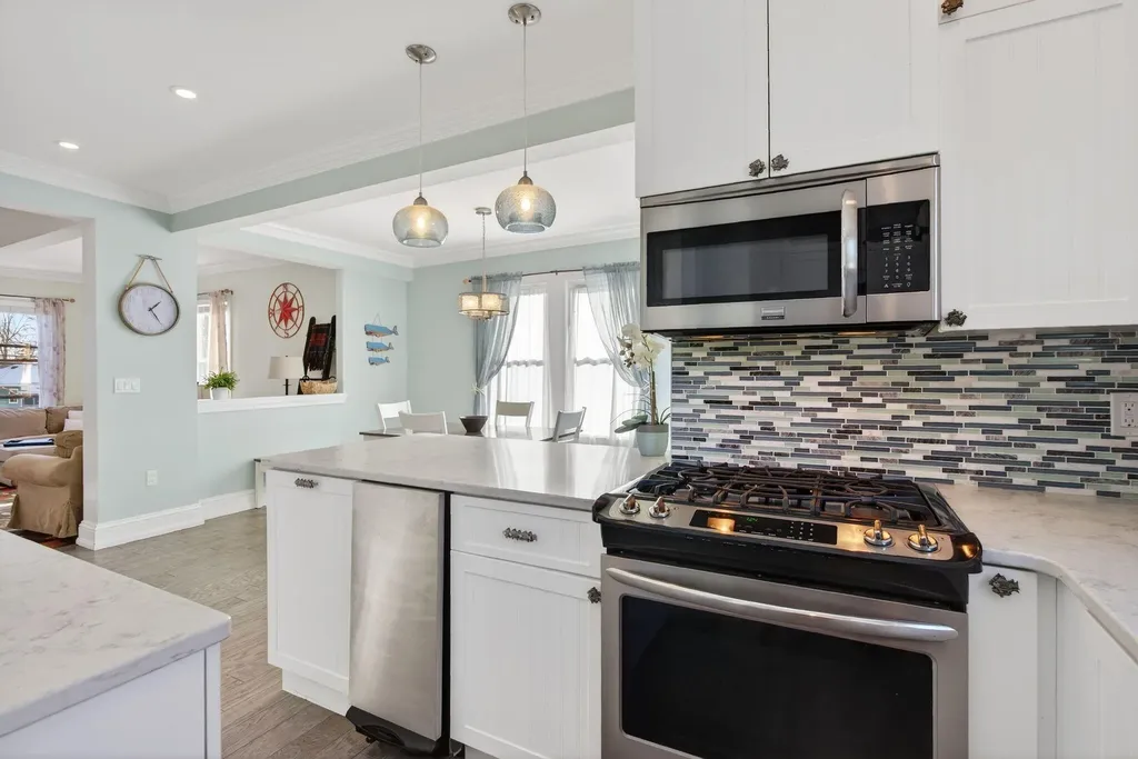 60-62 Ocean Avenue Portland ME 04103