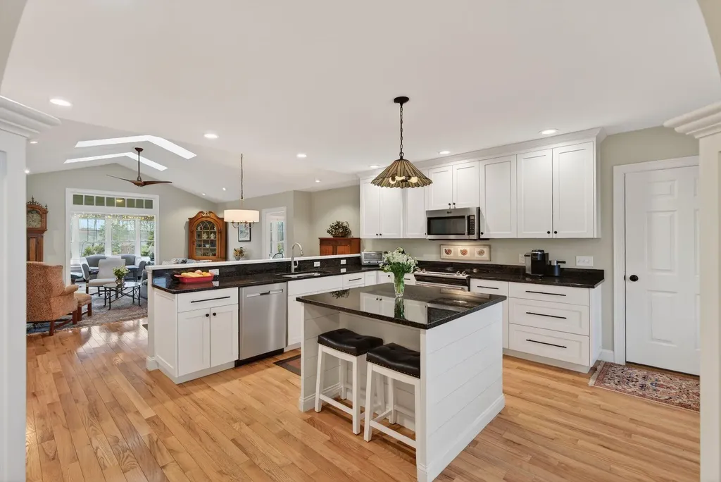 3 Headland Lane Cape Elizabeth ME 04107