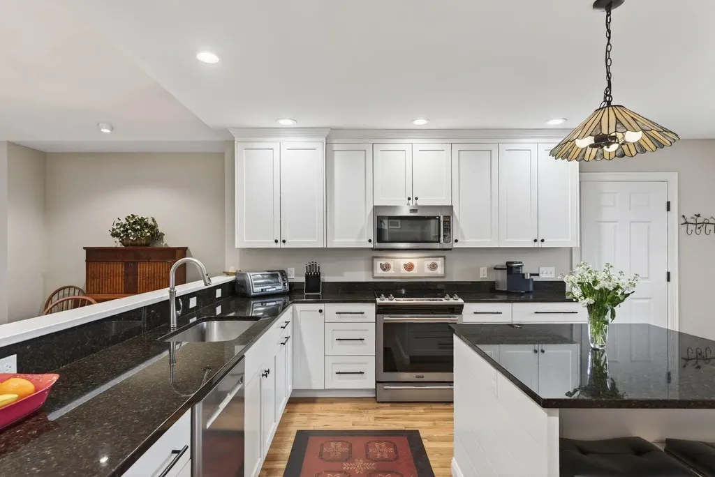 3 Headland Lane Cape Elizabeth ME 04107