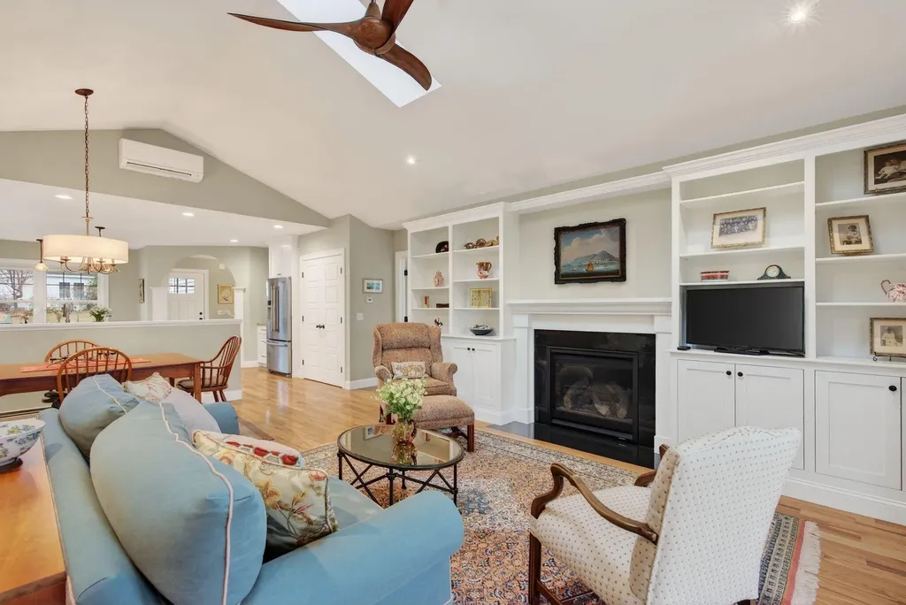 3 Headland Lane Cape Elizabeth ME 04107