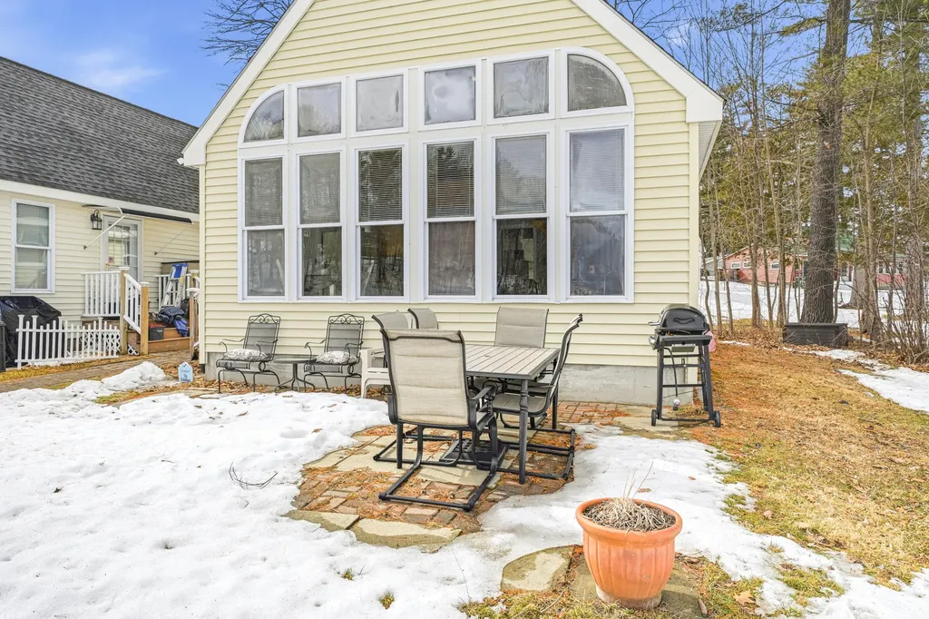 28 Lintonia Drive Litchfield ME 04350