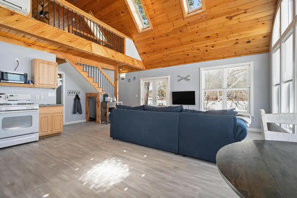 28 Lintonia Drive Litchfield ME 04350