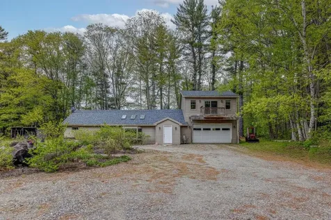 24 Dolloff Drive Brunswick ME 04011