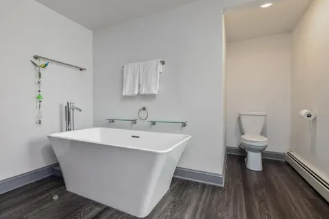 24 Dolloff Drive Brunswick ME 04011