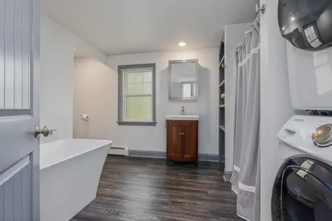 24 Dolloff Drive Brunswick ME 04011