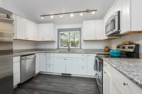 24 Dolloff Drive Brunswick ME 04011