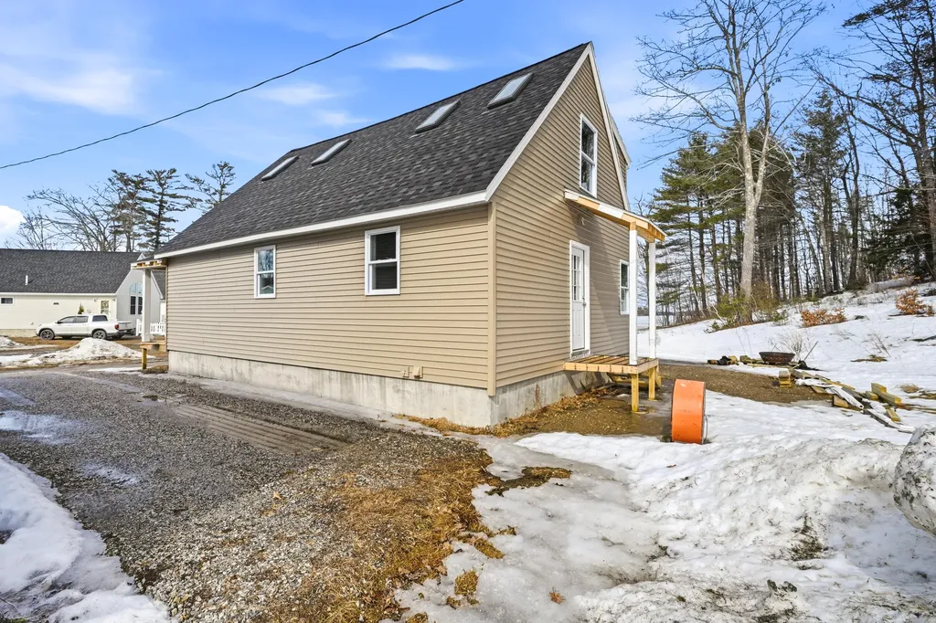 19 Lintonia Drive Litchfield ME 04350