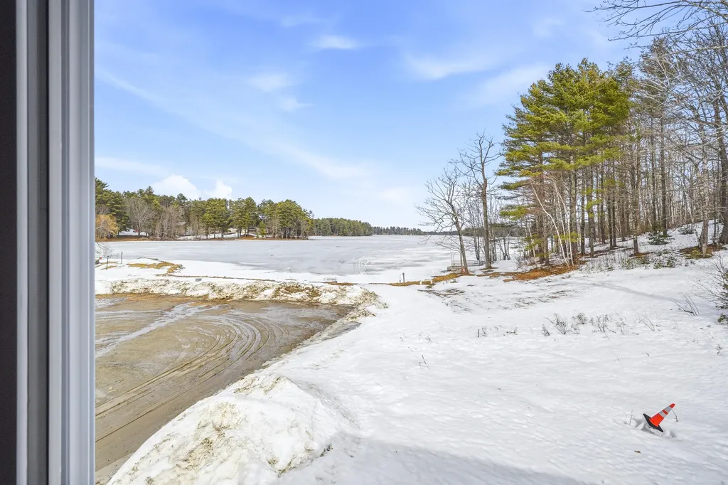 19 Lintonia Drive Litchfield ME 04350