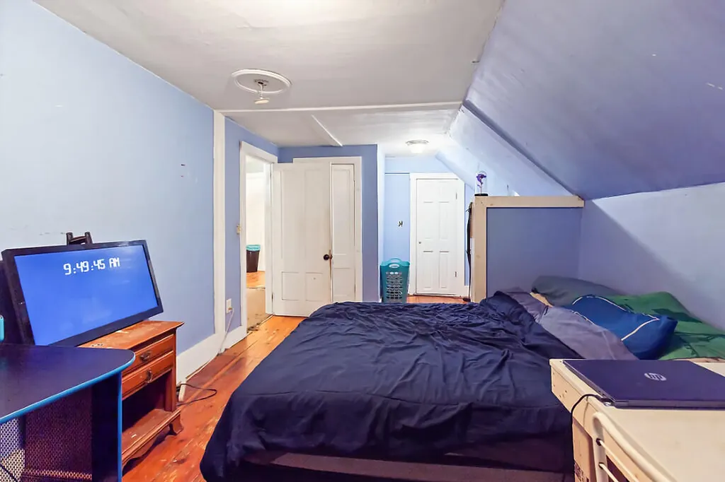 16 Maple Street Vassalboro ME 04989