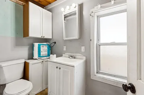16 Maple Street Vassalboro ME 04989