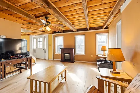 16 Maple Street Vassalboro ME 04989