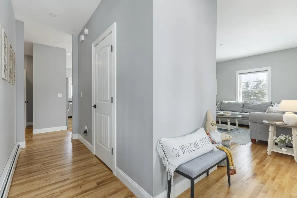 81 Queen Street Gorham ME 04038