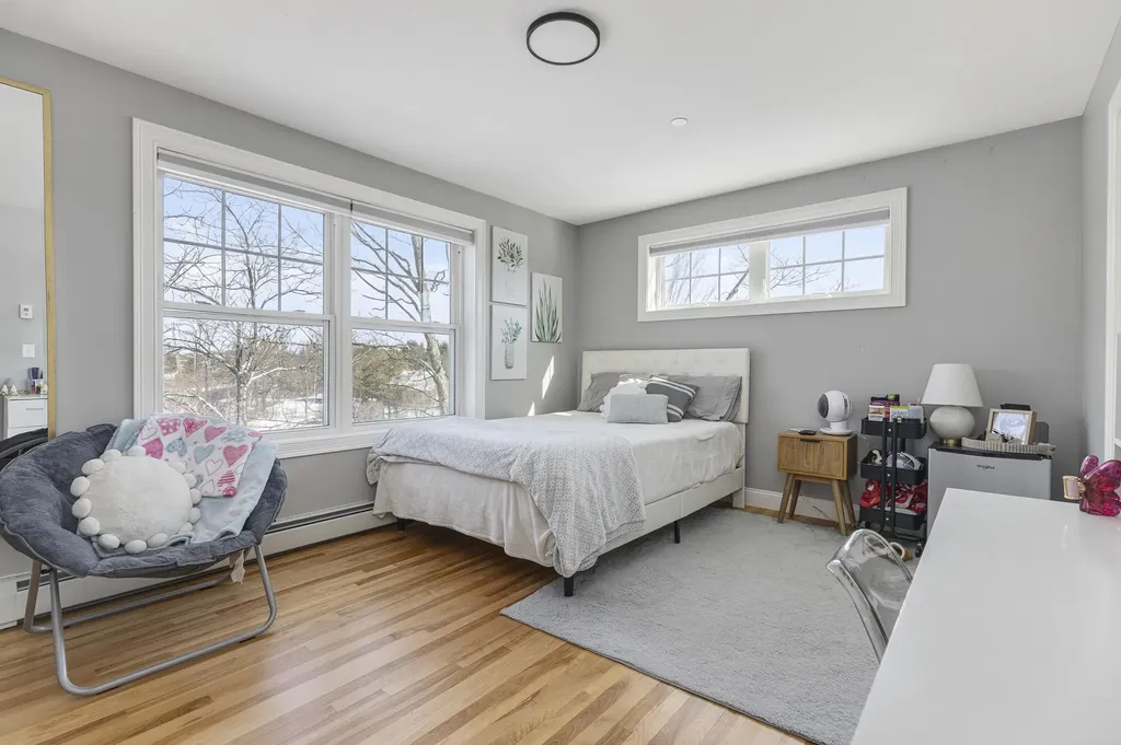 81 Queen Street Gorham ME 04038