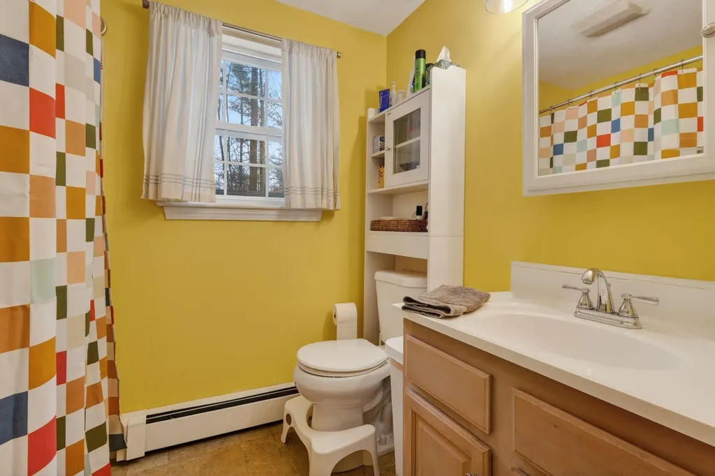 688 Townhouse Road Waterboro ME 04030