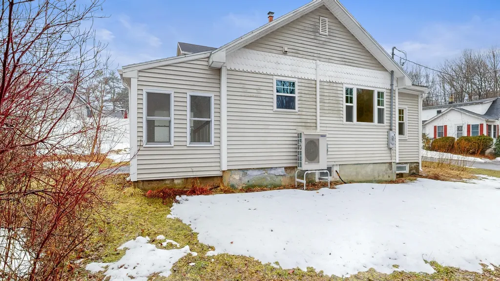 36 Arlington Avenue Westbrook ME 04092