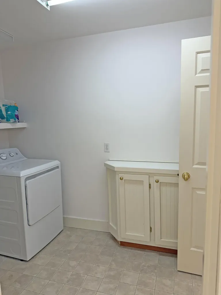 84 Mosely Point Lane Lamoine ME 04605