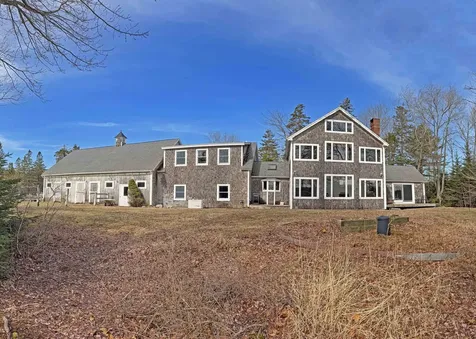 84 Mosely Point Lane Lamoine ME 04605