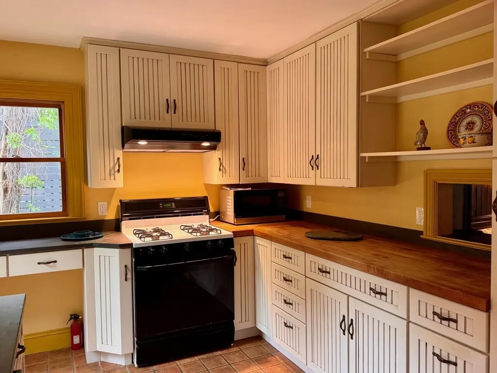 54 Elizabeth Street Portland ME 04108