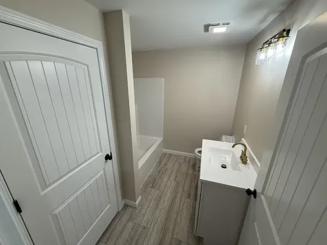 5 Pinewood Drive Windsor ME 04363