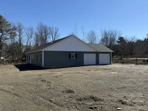 5 Pinewood Drive Windsor ME 04363