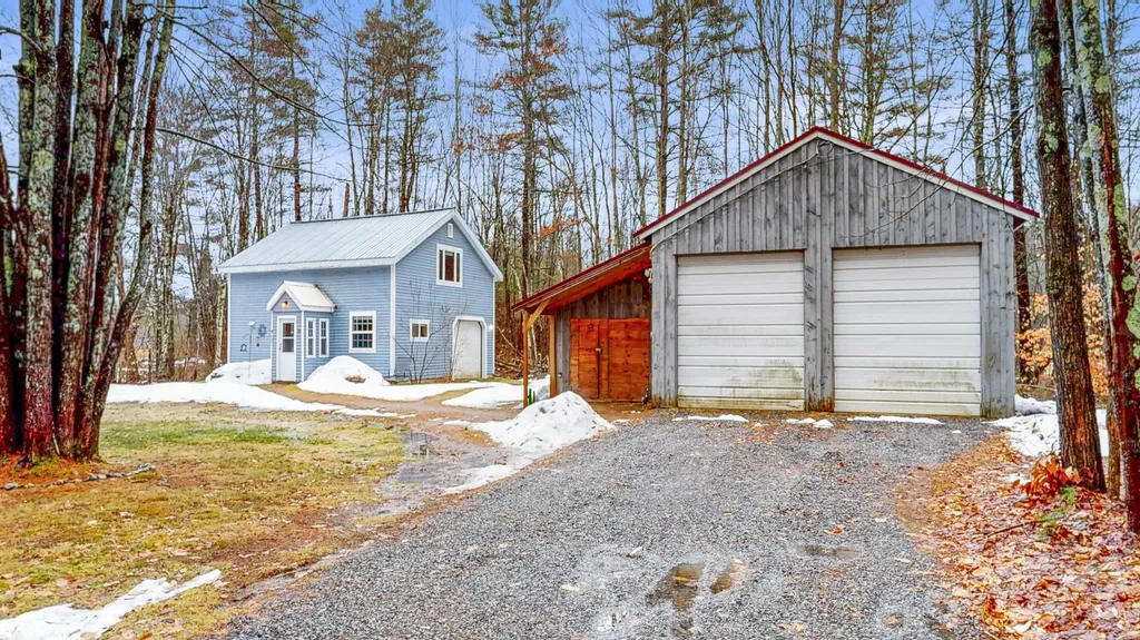 58 Welch Avenue Monmouth ME 04259