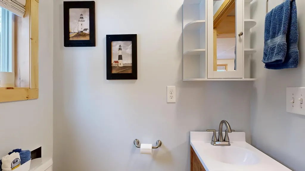 58 Welch Avenue Monmouth ME 04259