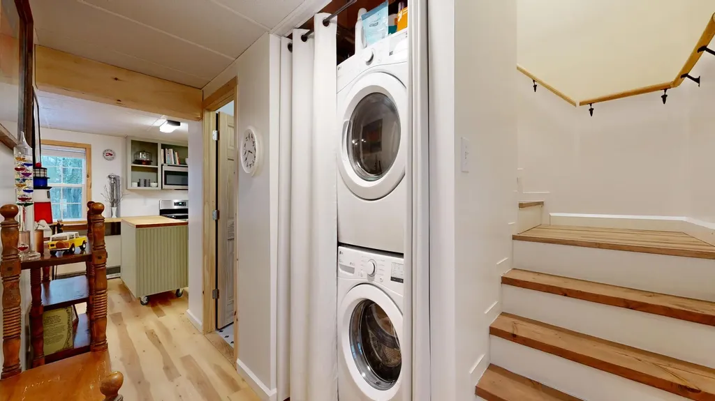 58 Welch Avenue Monmouth ME 04259