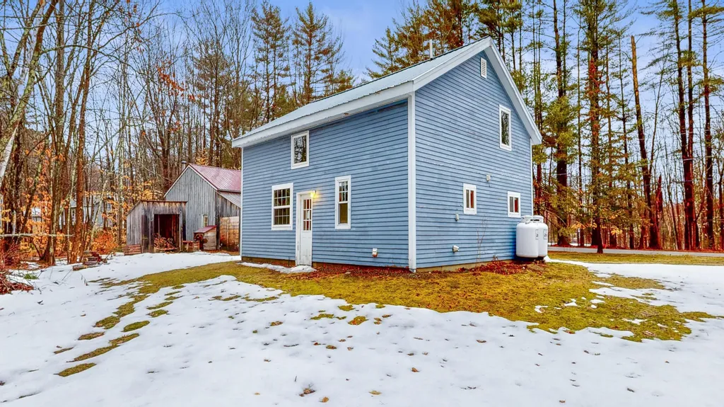 58 Welch Avenue Monmouth ME 04259